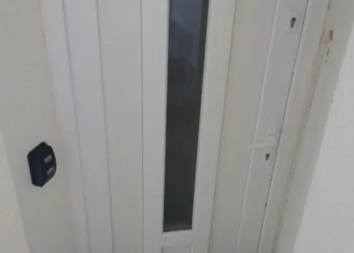 Palace District, Leisurely Nest In Crowded Dwntwn アパート *